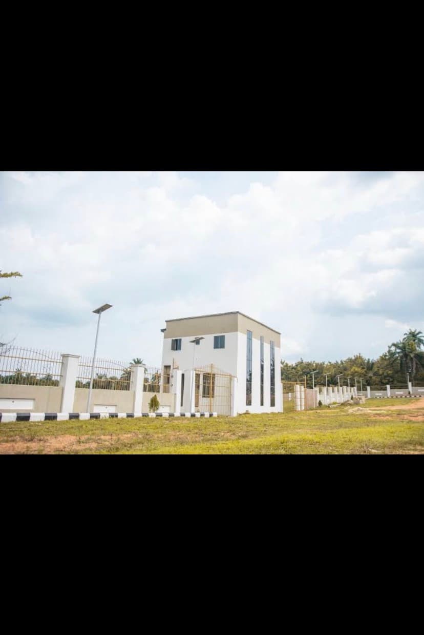 ONTARIO CITY– LAND FOR SALE — ABUJA